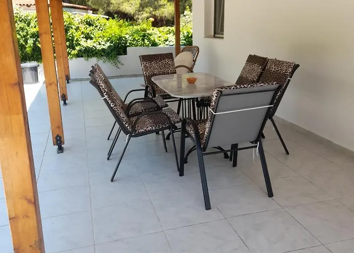 Dimitra House